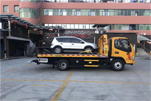 安仁汽车紧急补胎换胎救援