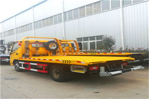 安仁附近拖车救援搭电